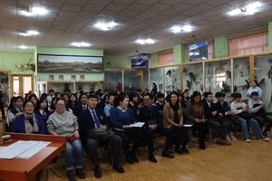 “Өсвөр үеийнхэн ба Байгаль орчны хууль тогтоомж” сэдэвт сургалтыг зохион байгууллаа